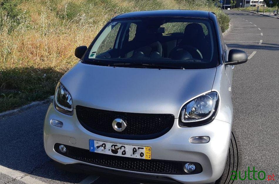 2016' Smart Forfour photo #3
