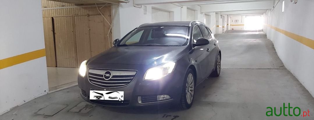 2010' Opel Insignia Sports Tourer photo #4
