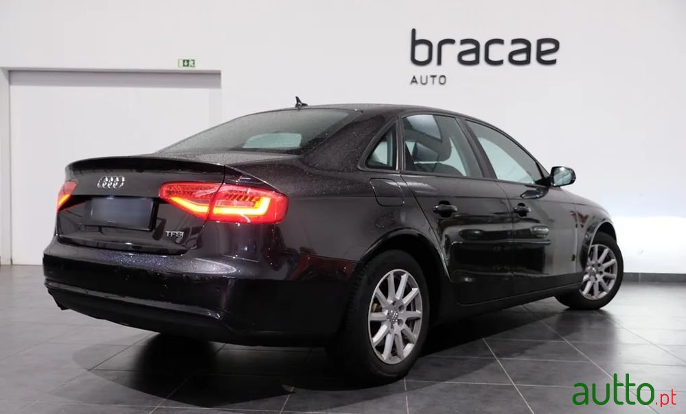 2012' Audi A4 1.8 Tfsi Advance photo #4