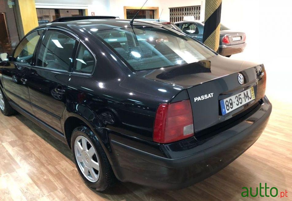 1998' Volkswagen Passat 1.9 Tdi photo #1