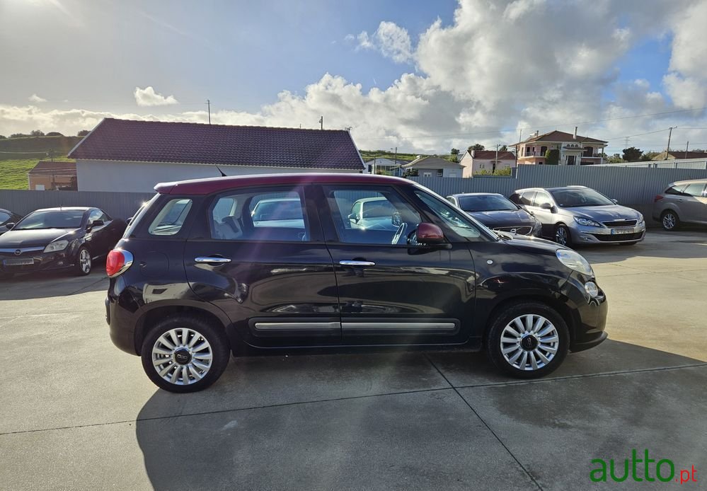 2014' Fiat 500L photo #4