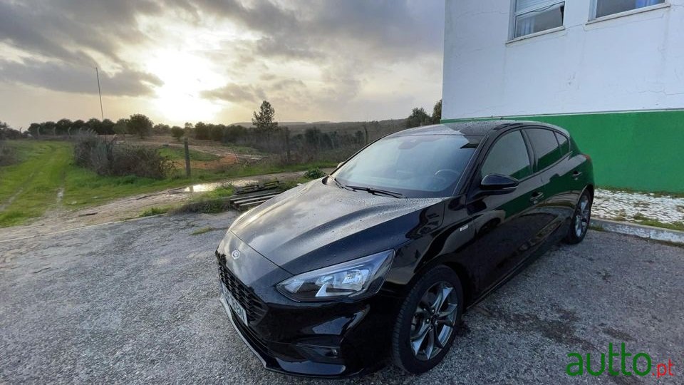 2019' Ford Focus photo #6