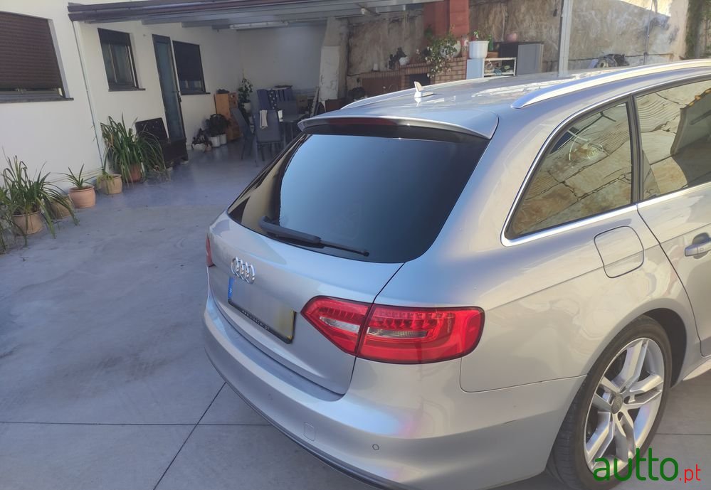 2014' Audi A4 Avant photo #3