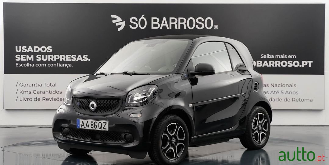 2020' Smart Fortwo photo #2