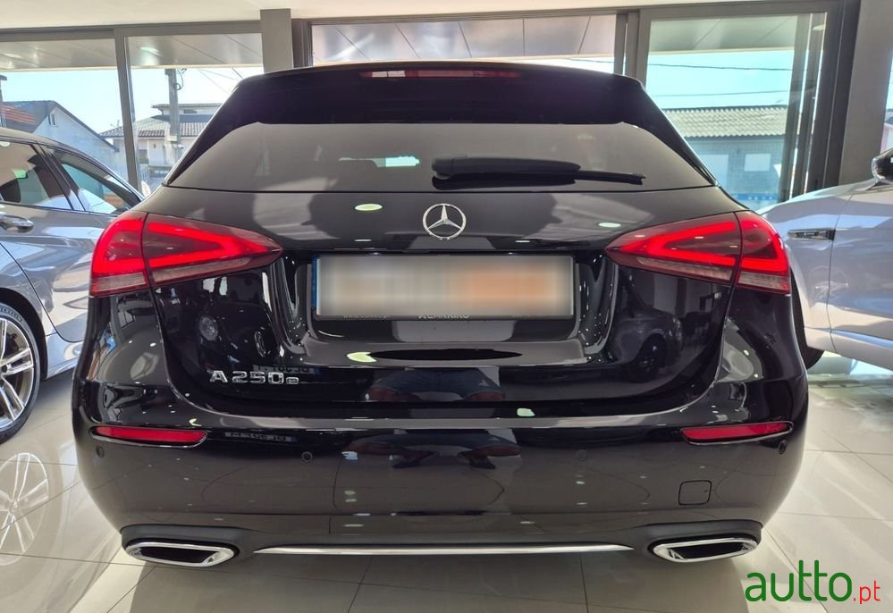 2020' Mercedes-Benz Classe A photo #6