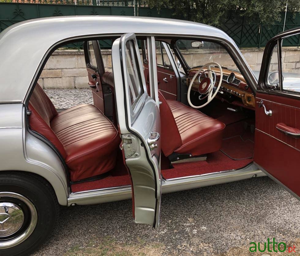 1980' Mercedes-Benz photo #3