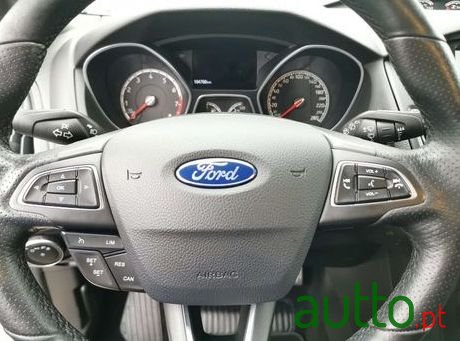 2016' Ford Focus 2.0I St-2 photo #3