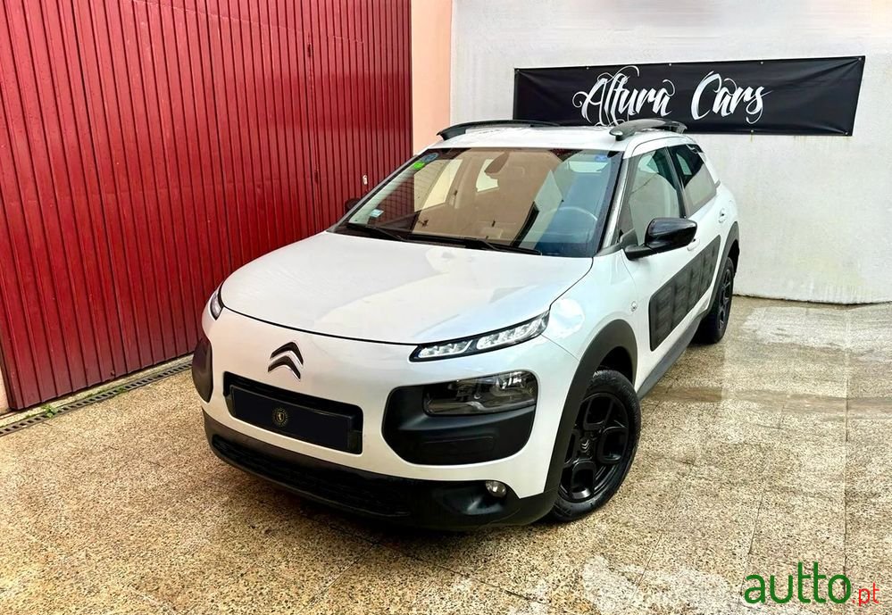2017' Citroen C4 Cactus photo #1