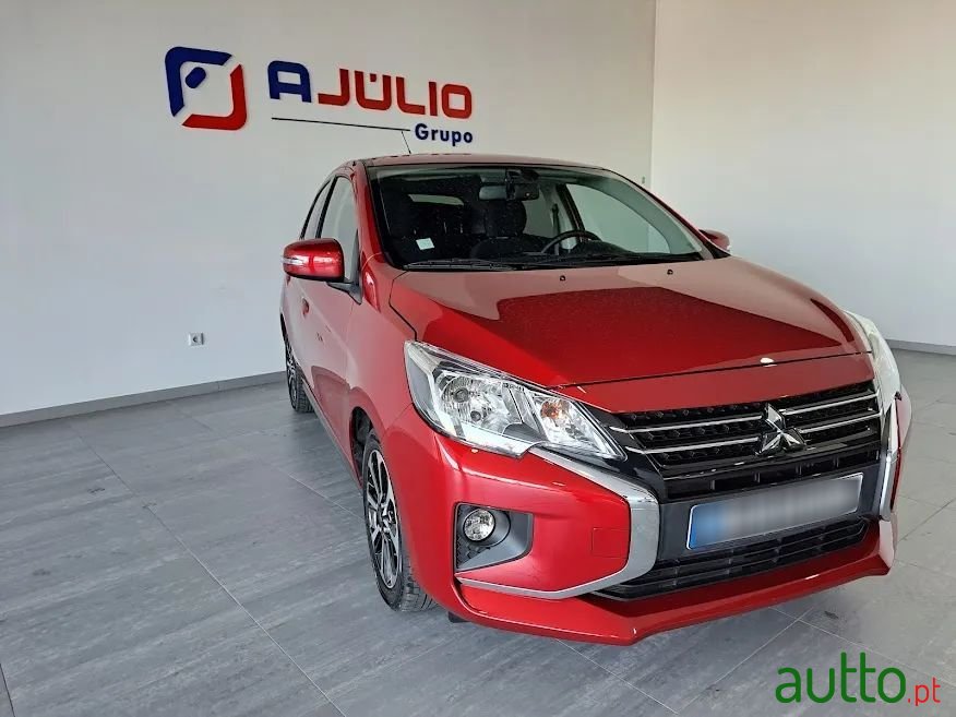 2022' Mitsubishi Space Star photo #1