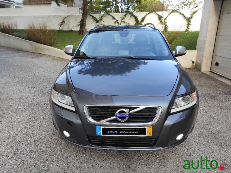 2011' Volvo V50 photo #2