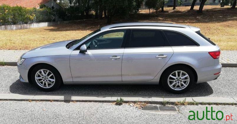 2016' Audi A4 Avant photo #1