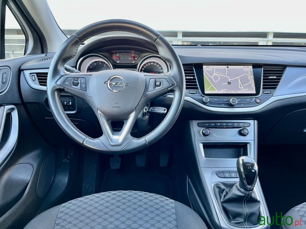 2018' Opel Astra Sports Tourer photo #6