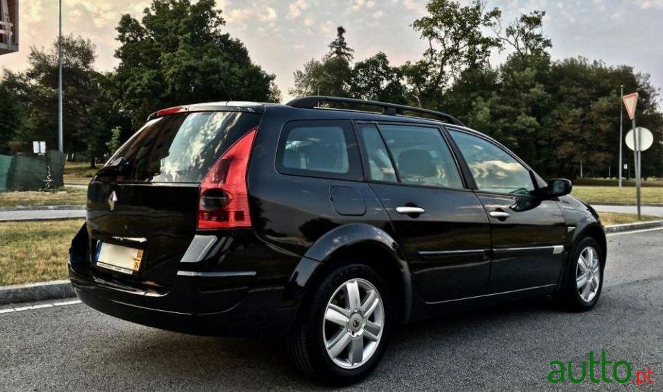 2004' Renault Megane Break photo #3