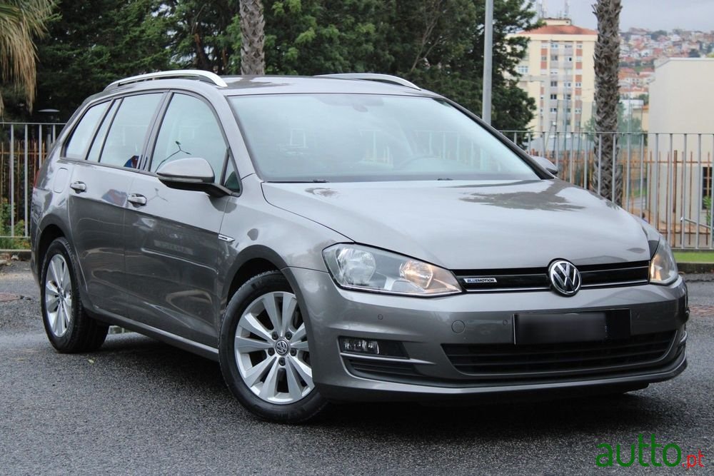 2015' Volkswagen Golf Variant photo #1