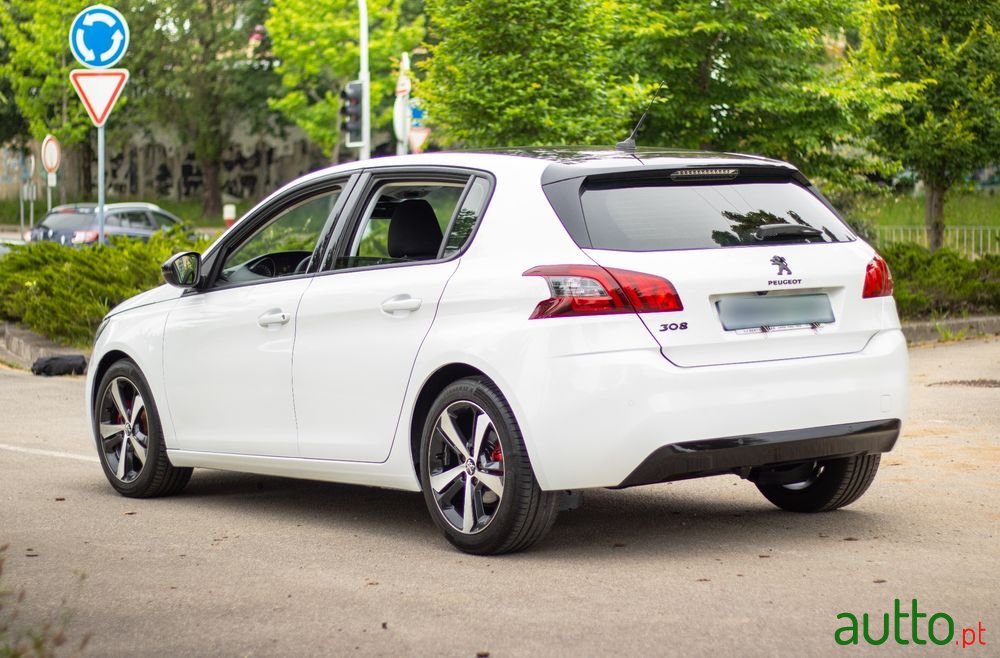 2018' Peugeot 308 photo #6