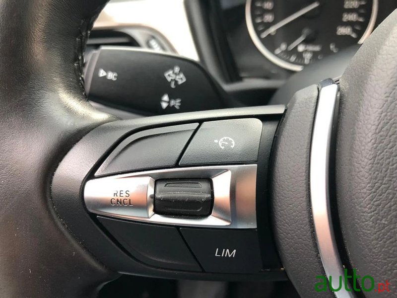2017' BMW Série X 16 D Sdrive Xline photo #6