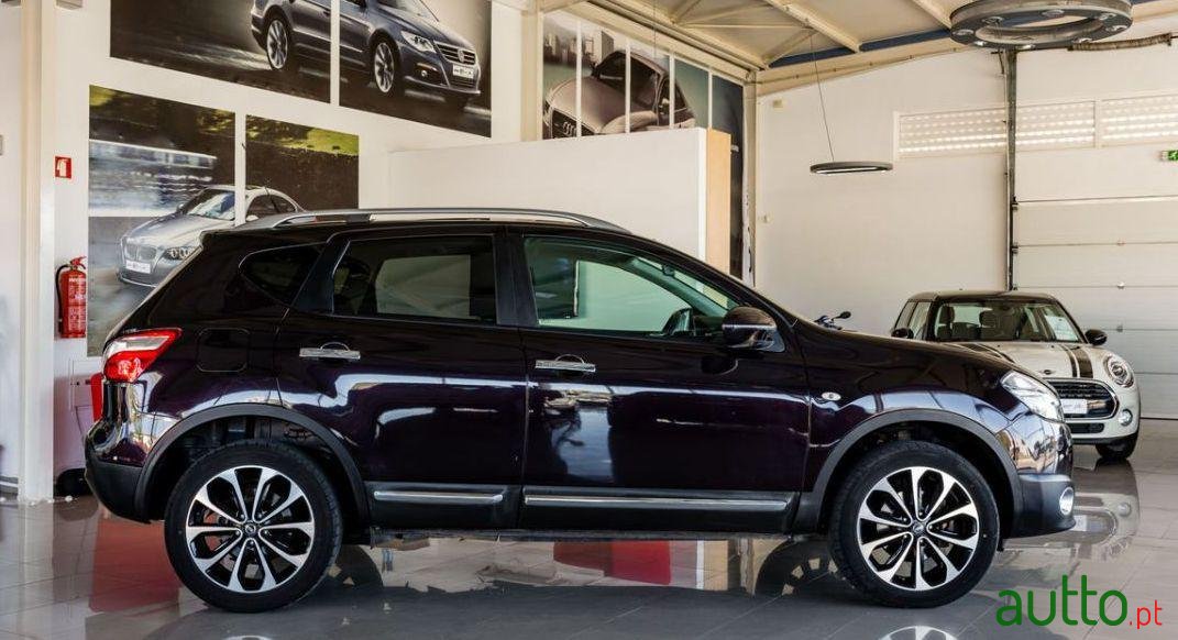 2011' Nissan Qashqai photo #3