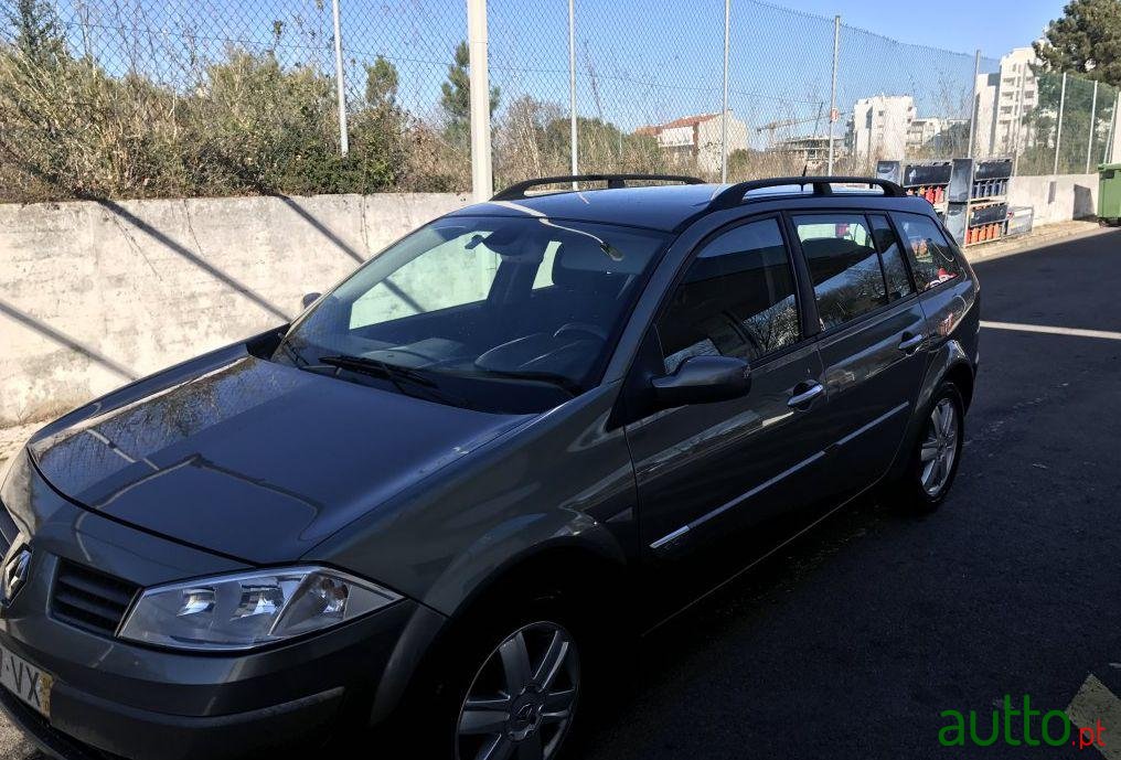 2004' Renault Megane 1.5 Dci photo #2