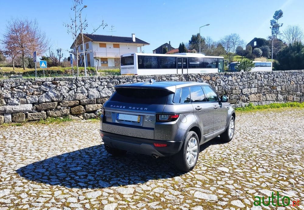 2018' Land Rover Range Rover Evoque photo #5