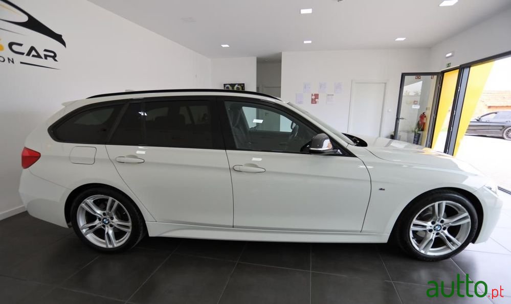 2017' BMW Série 3 D Pack M photo #5
