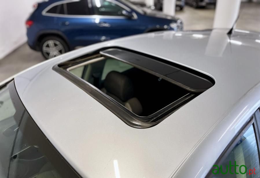 2009' SEAT Leon photo #5