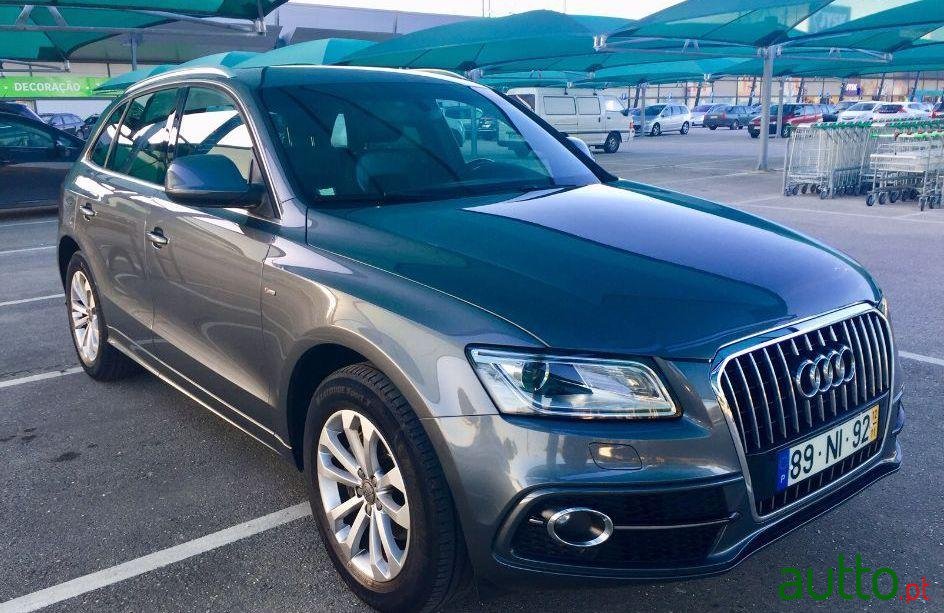 2012' Audi Q5 Sport S-Tronic photo #4