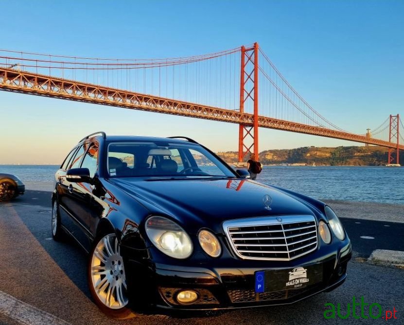 2007' Mercedes-Benz E-320 photo #1