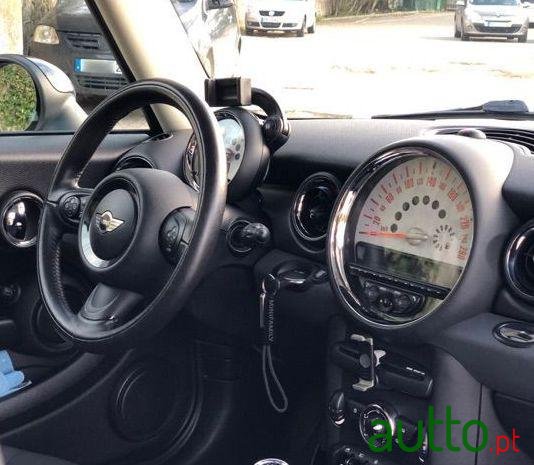 2010' MINI One Lci Cooper S Look photo #1