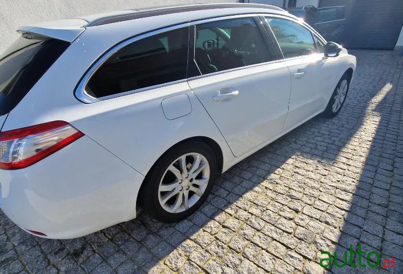 2012' Peugeot 508 Sw photo #1