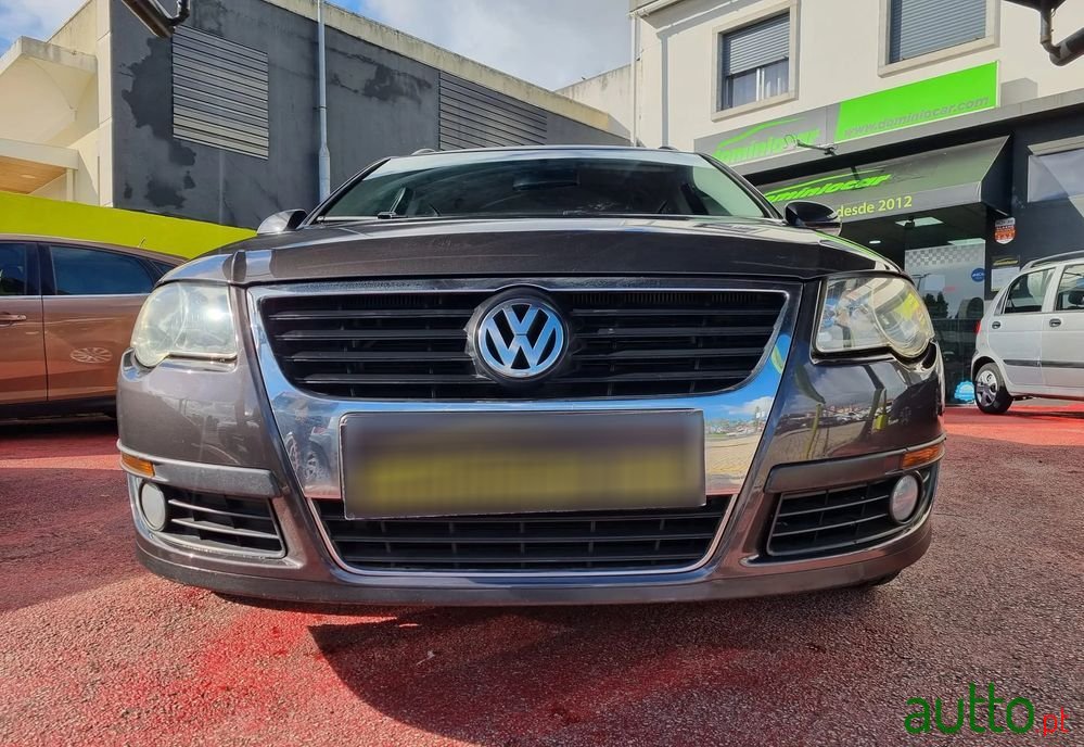 2006' Volkswagen Passat Variant photo #3