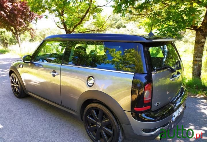 2009' MINI Clubman S photo #3