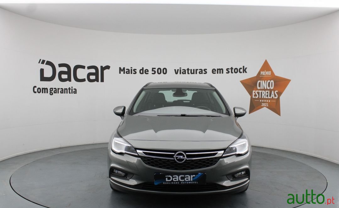 2017' Opel Astra Sports Tourer photo #2