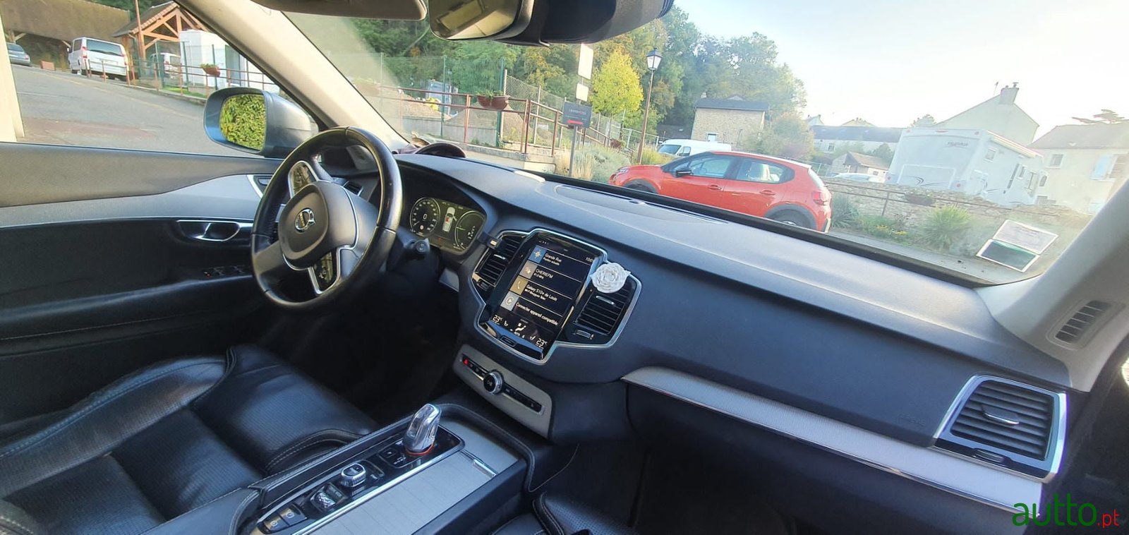 2020' Volvo XC90 photo #4