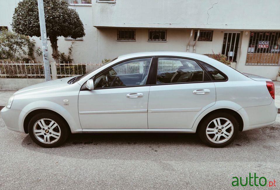 2006' Chevrolet Nubira photo #2