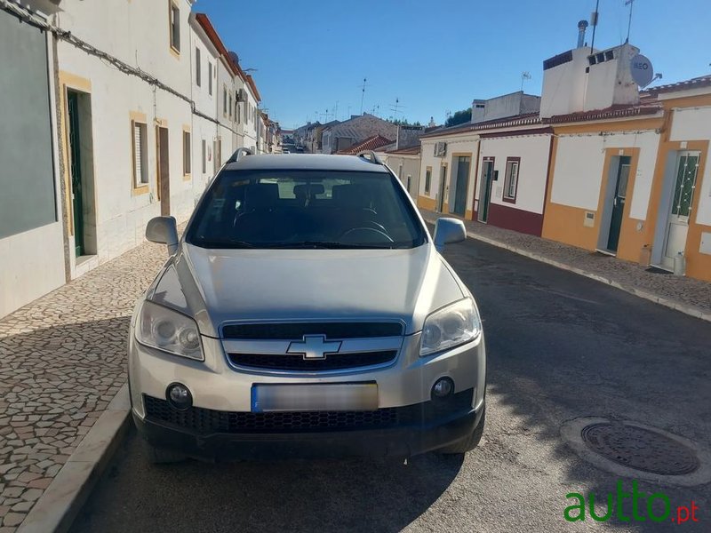 2010' Chevrolet Captiva photo #2