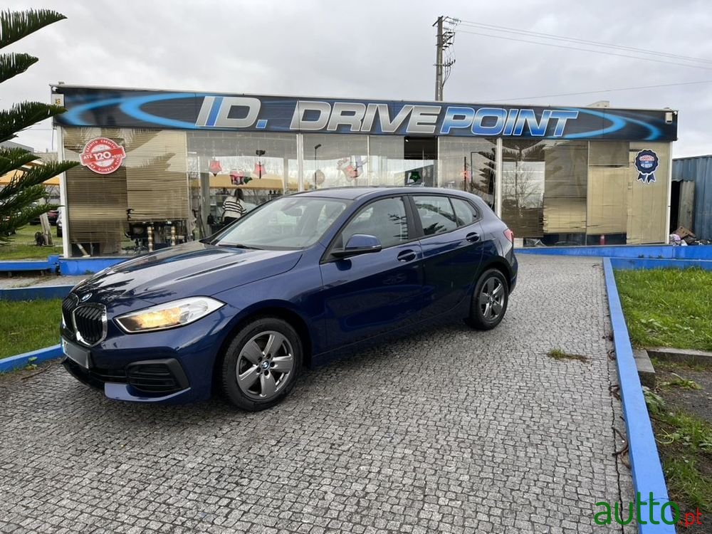 2019' BMW Série 1 D Advantage photo #1