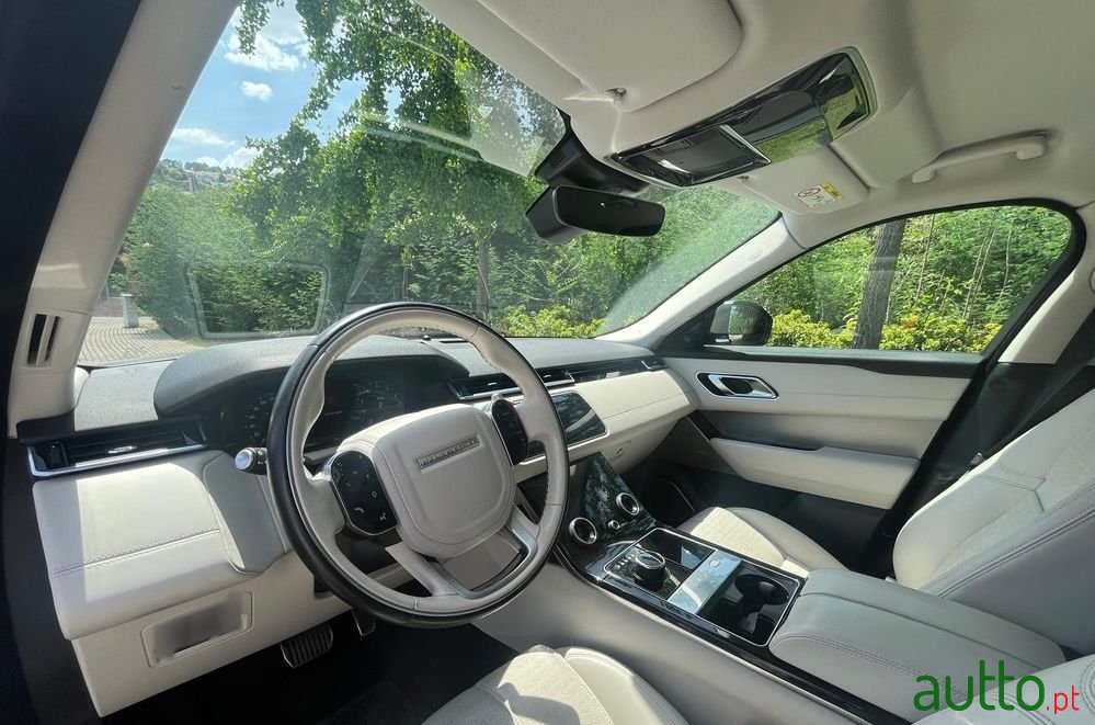 2017' Land Rover Range Rover Velar photo #4
