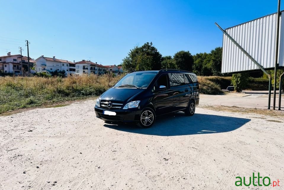 2004' Mercedes-Benz Vito photo #1