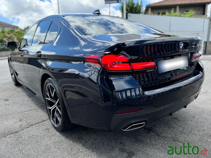 2020' BMW 530 E Pack M photo #5