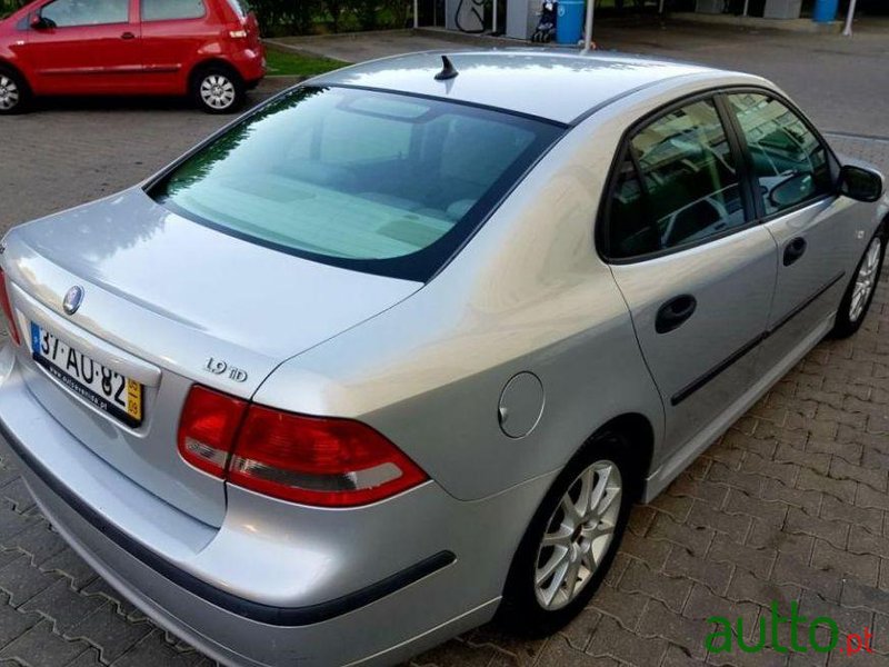 2005' Saab 9-3 Sport Sedan photo #2