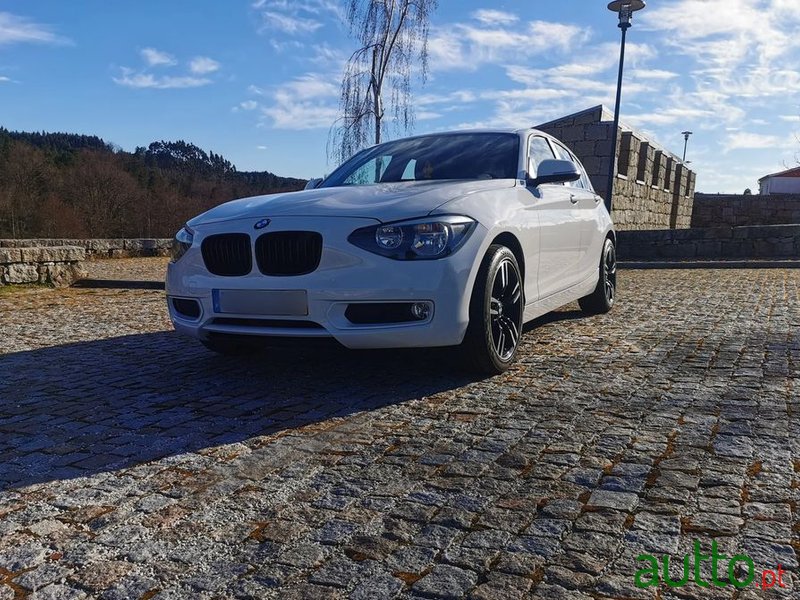 2012' BMW 118 photo #1