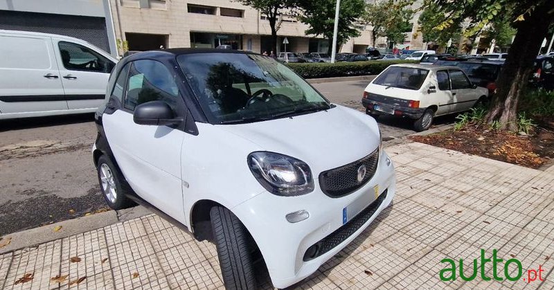 2017' Smart Fortwo photo #3