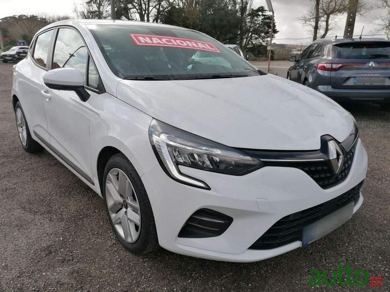 2021' Renault Clio photo #3