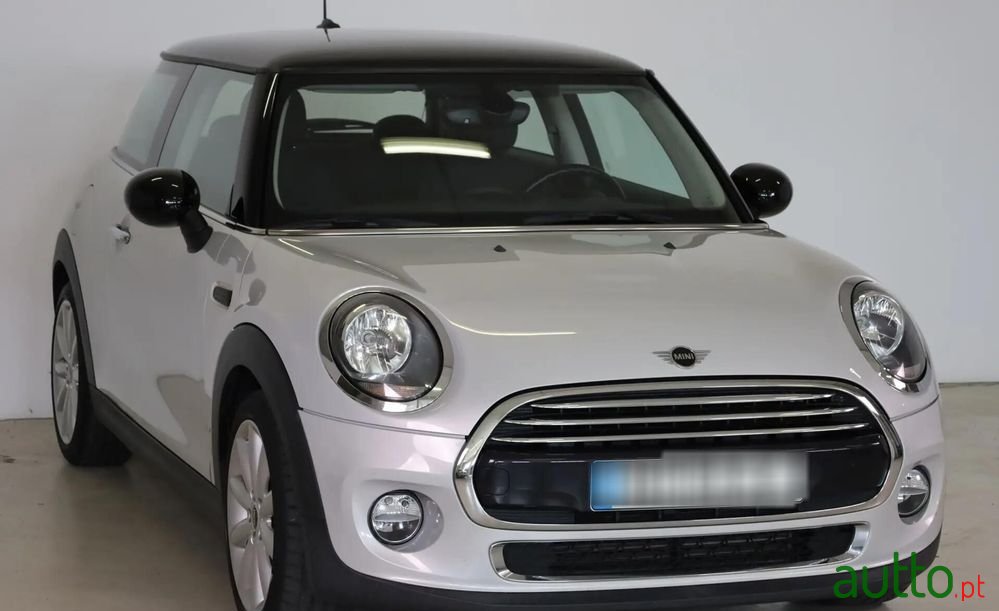 2018' MINI Cooper D 3 Portas photo #5