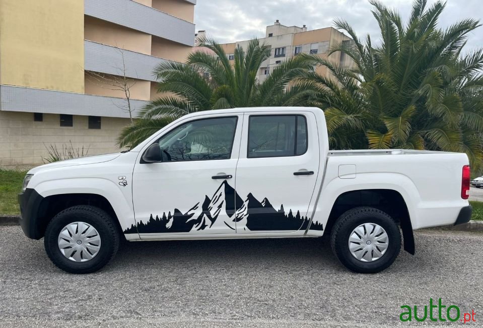 2015' Volkswagen Amarok photo #2