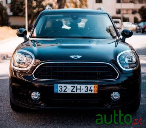 2017' MINI Countryman photo #2