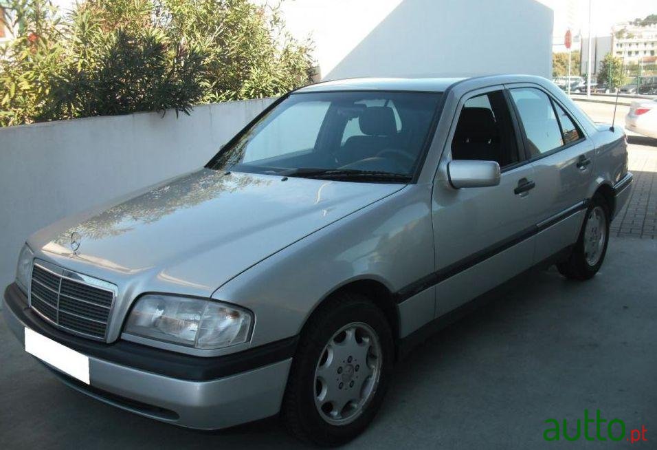 1996' Mercedes-Benz C-220 D Elegance photo #1