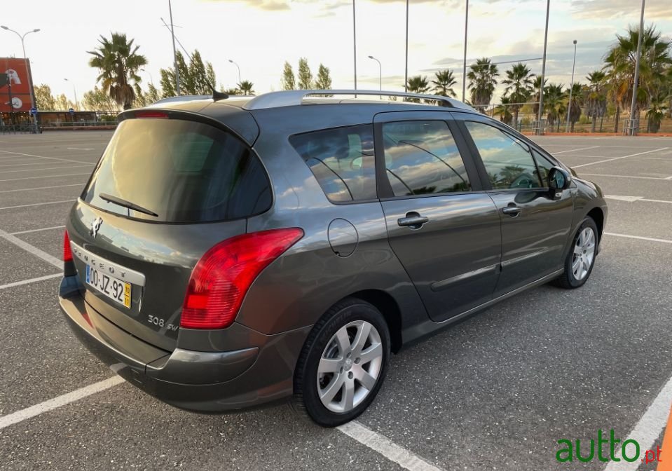 2010' Peugeot 308 Sw photo #4
