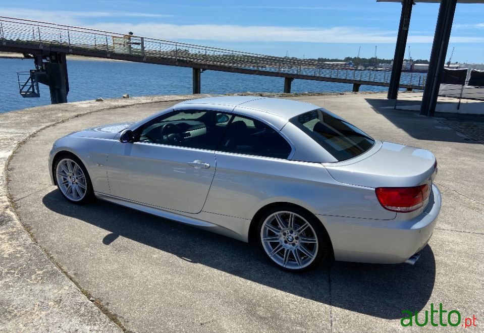 2007' BMW 325 photo #6