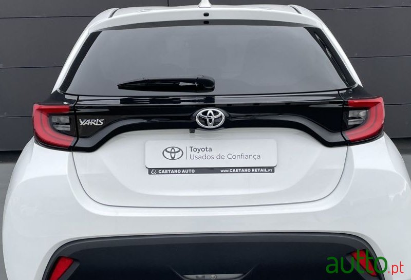 2021' Toyota Yaris photo #4